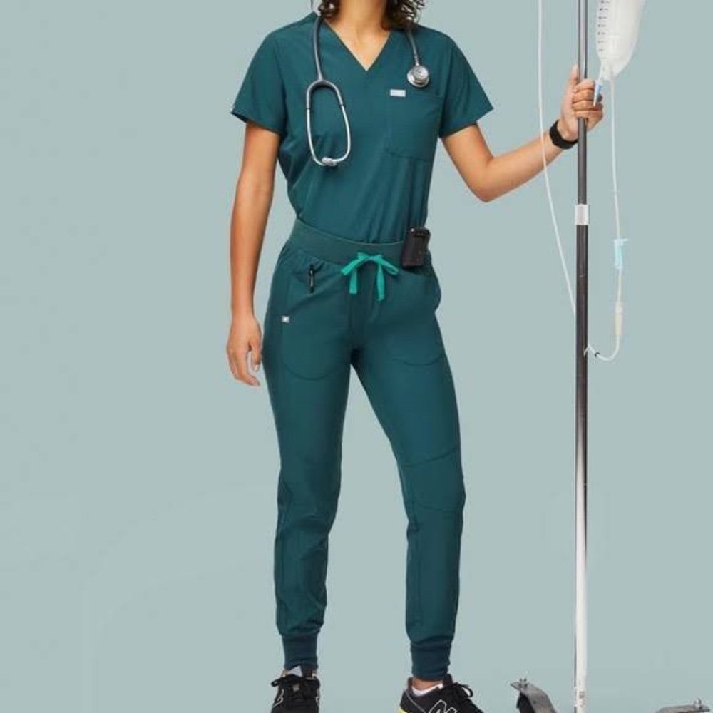 Caribbean Blue FIONLITE™ Zamora/ Rafaela Figs Scrub Set S/LT